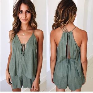 Adorable green romper (NWT)